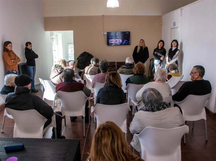 adultos mayores capacitacion en residencia privada 3