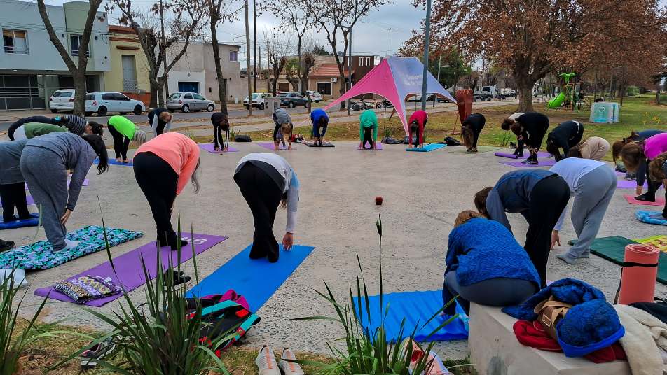 deportes clase abierta de yoga 2