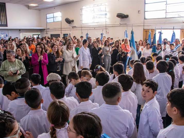 gobierno educacion acto oficial por el dia de la bandera 3