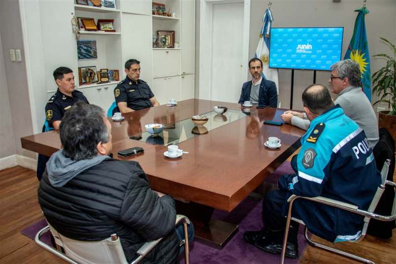 seguridad presentacion nuevos jefes de comando de patrulla 1