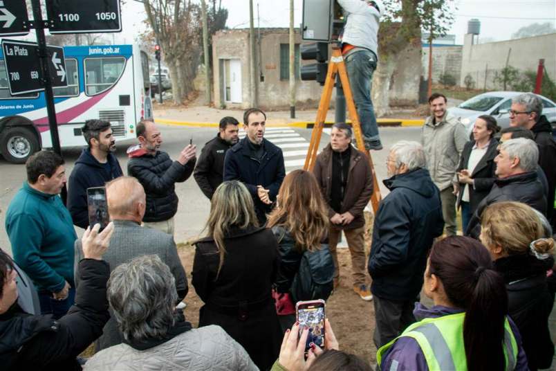 seguridad vial semaforo de alvear y la plata 1