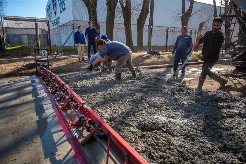 obras de pavimentacion en barrio mayor lopez 4