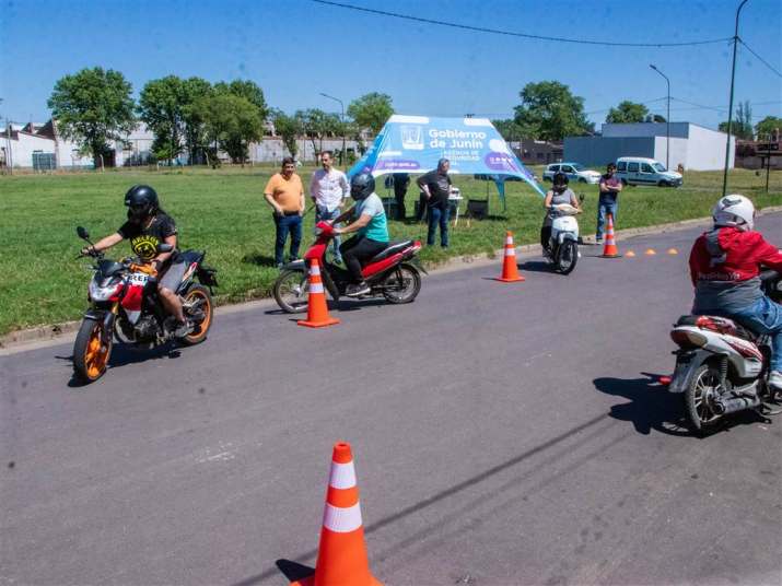 sin casco no hay moto 3