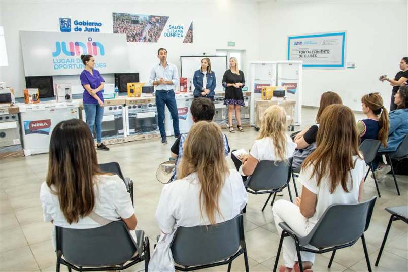 sae entrega de electrodomesticos a escuelas 3