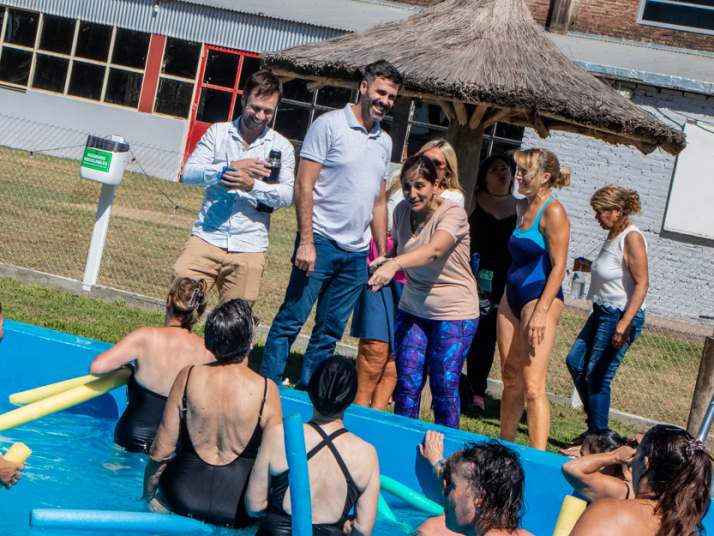 adultos mayores encuentro de verano activo en roca 2