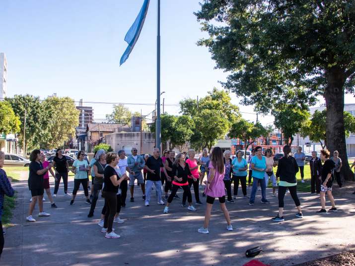 adultos mayores actividad plaza 9 de julio i